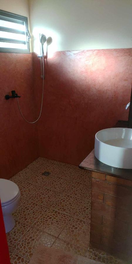 Hotel Benjamin أمباتولواكا المظهر الخارجي الصورة